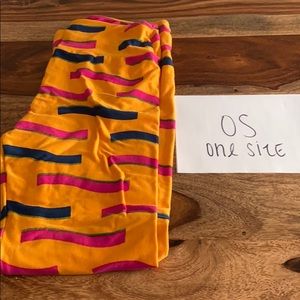ONE SIZE lularoe leggings NEW never worn